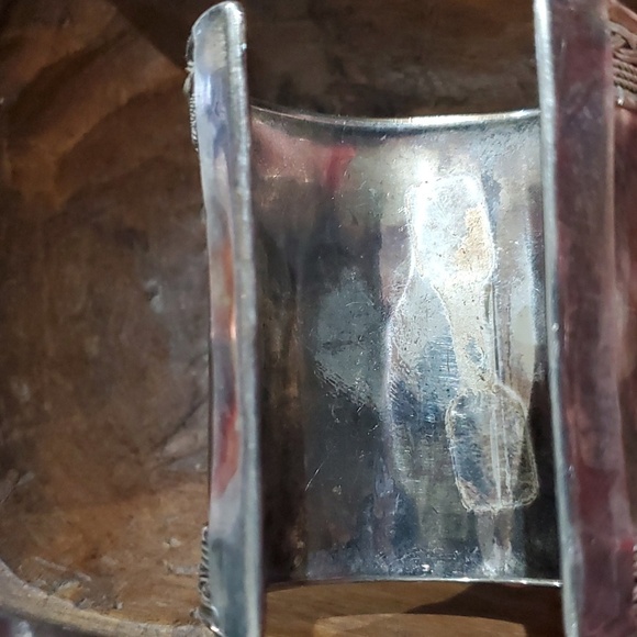 VINTAGE ARMOR SILVER CUFF BRACELET TRIBAL DETAILED PATTERN NATIVE MEXICAN - Picture 7 of 13